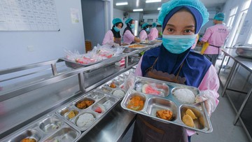 Survei Poltracking: 27,6% Publik Rasakan Manfaat Program Makan Bergizi Gratis Prabowo