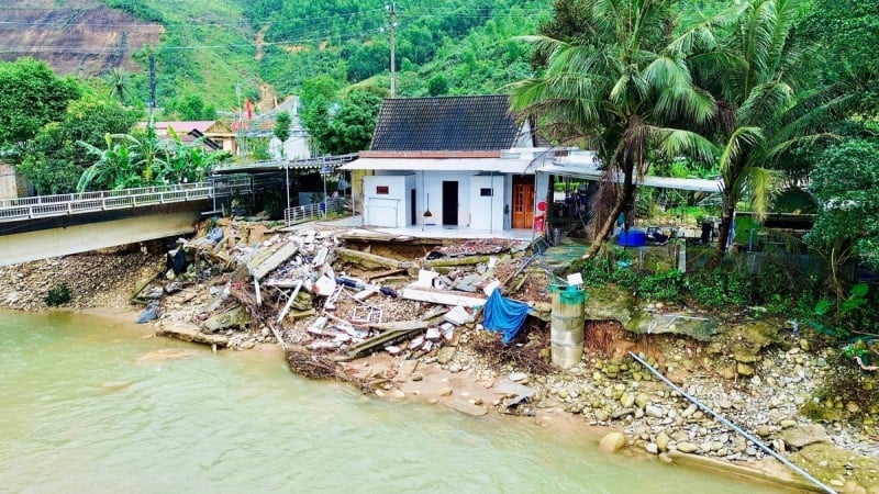 Pemerintah Pusat Gelontorkan Rp65 Miliar Tanggulangi Longsor di Hulu Sungai Huong, Warga Terancam
