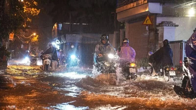 Vietnam Utara Siaga Banjir Bandang dan Longsor, Hujan Lebat Diprediksi Capai 130 mm