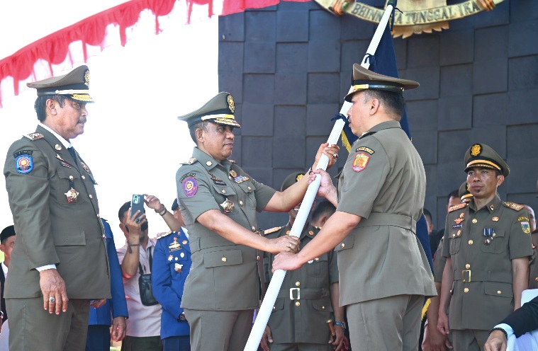 Gubernur Anwar Hafid Pimpin Upacara Gelar Pasukan Damkar, Satpol PP, dan Satlinmas di Tolitoli, Apresiasi Dedikasi Tiga Satuan