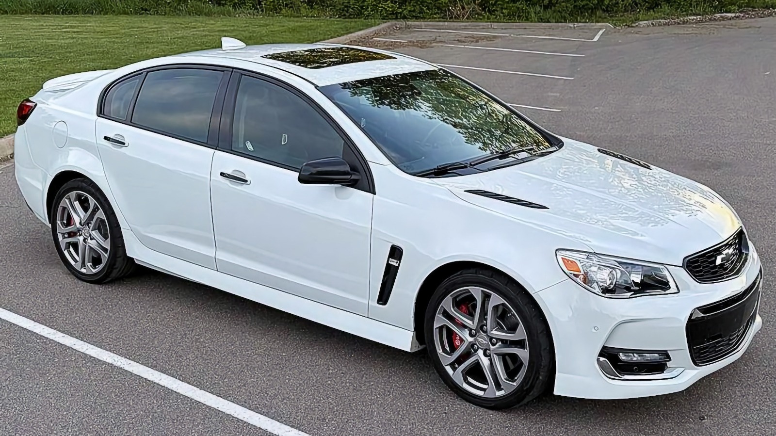 Chevrolet SS 2016 Manual Ditawarkan Rp 728 Juta, V8 415 Hp Jadi Daya Tarik