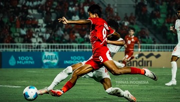 Timnas Indonesia U-19 Kunci Kemenangan Babak I atas Timor Leste Berkat Gol Cerdik Reno Salampessy