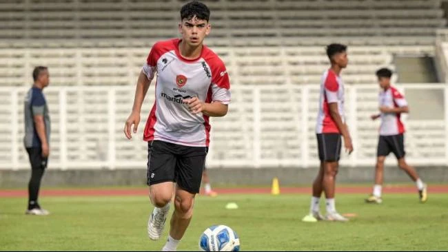 Debut Mathew Baker dan Peluang Beckham Putra di Lini Depan, Prediksi Formasi Timnas vs Oman