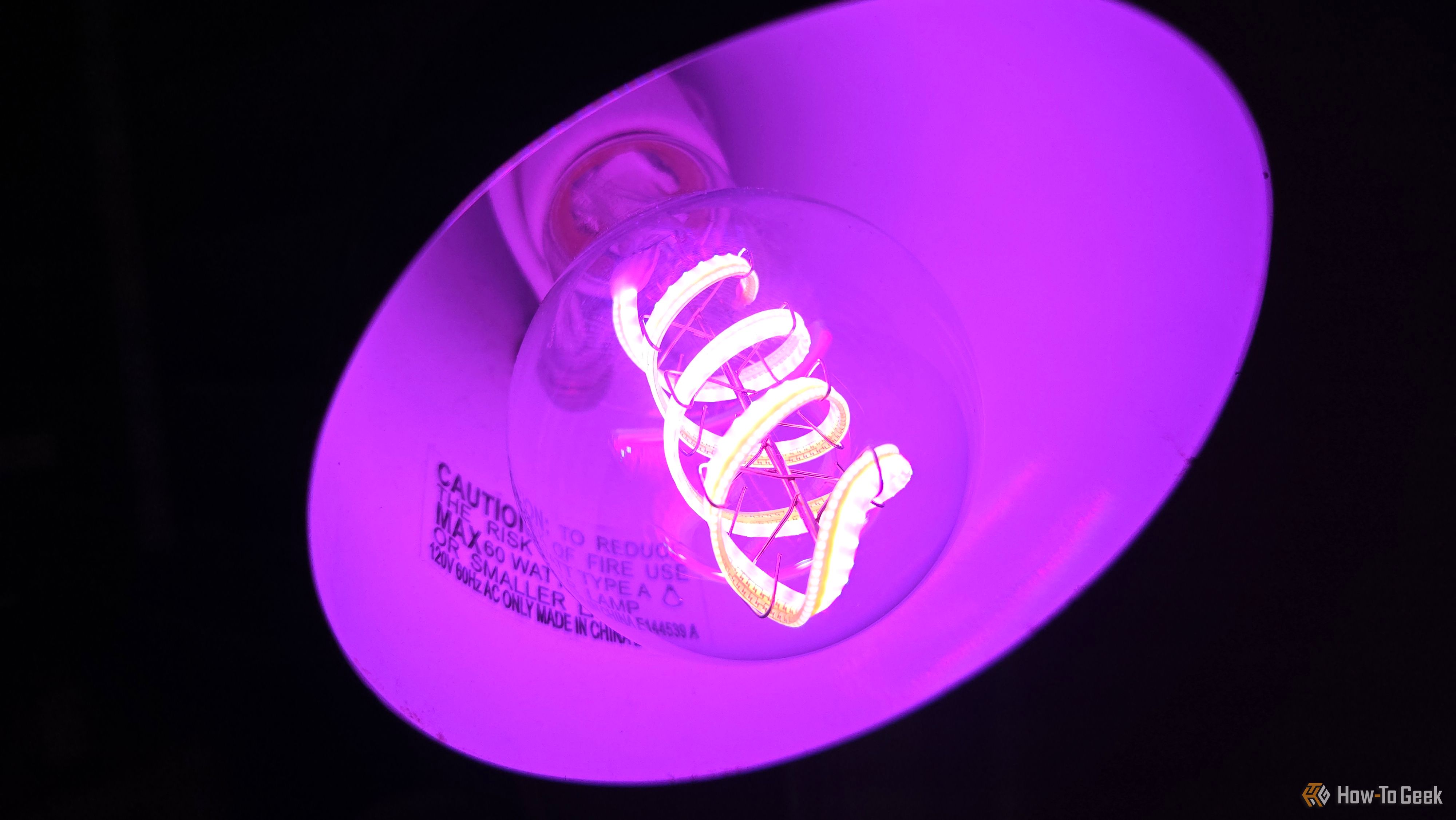 Lampu Pintar Mati Tengah Malam? Ini Dia Biang Keroknya di Pengaturan Router WiFi