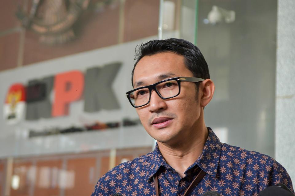 KPK Mulai Usut Dugaan Korupsi Pengadaan Notifikasi SMS dan WA di BRI-Telkom, Kerugian Negara Capai Rp 2 Triliun