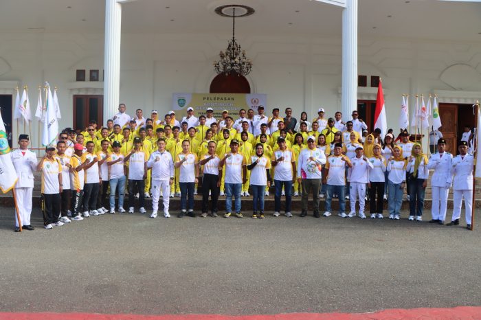 Bupati Kepulauan Sula Fifian Adeningsi Mus Lepas 115 Atlet ke Porprov V Maluku Utara di Tobelo, Targetkan Prestasi Terbaik