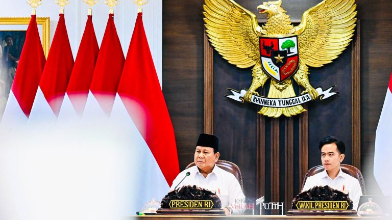 Survei Poltracking Catat Kepercayaan Publik ke Pemerintahan Prabowo-Gibran 74,2 Persen