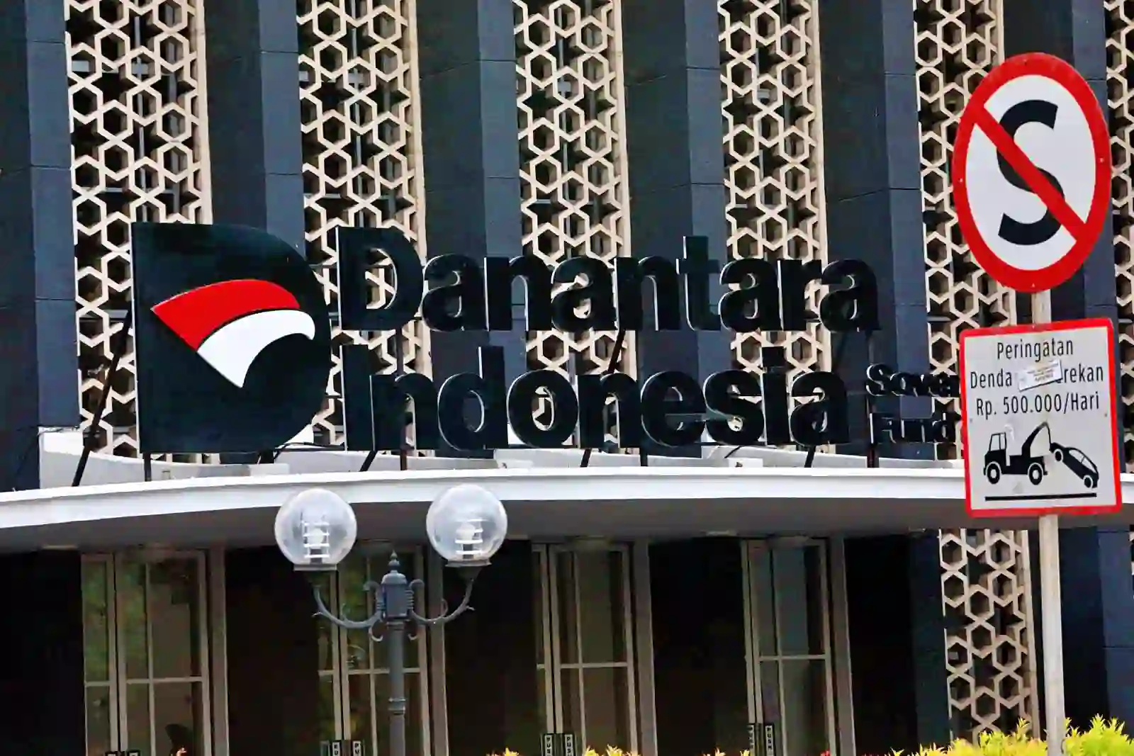 Prabowo Terbitkan Aturan Baru Danantara, Bisa Caplok Dividen BUMN dan Copot Direksi Pertamina-PLN