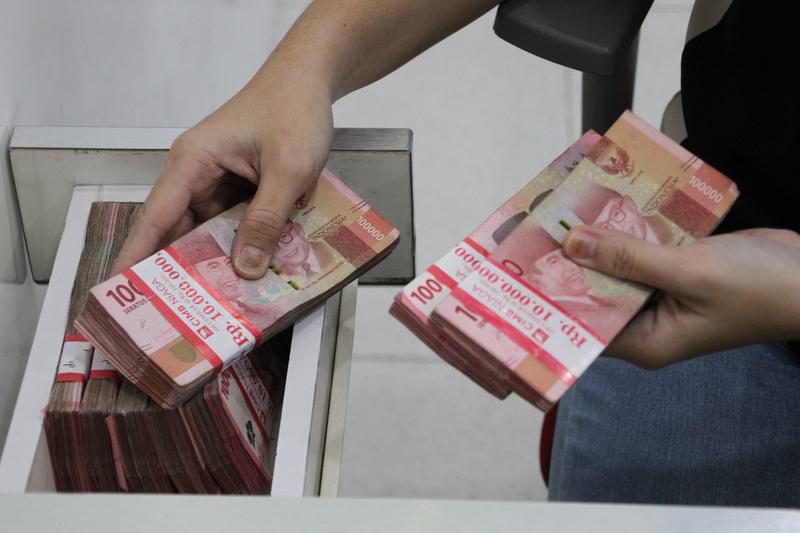 Pelemahan Rupiah Paksa Perusahaan di Kepri Tunda Ekspansi, Beralih ke Bahan Baku Lokal