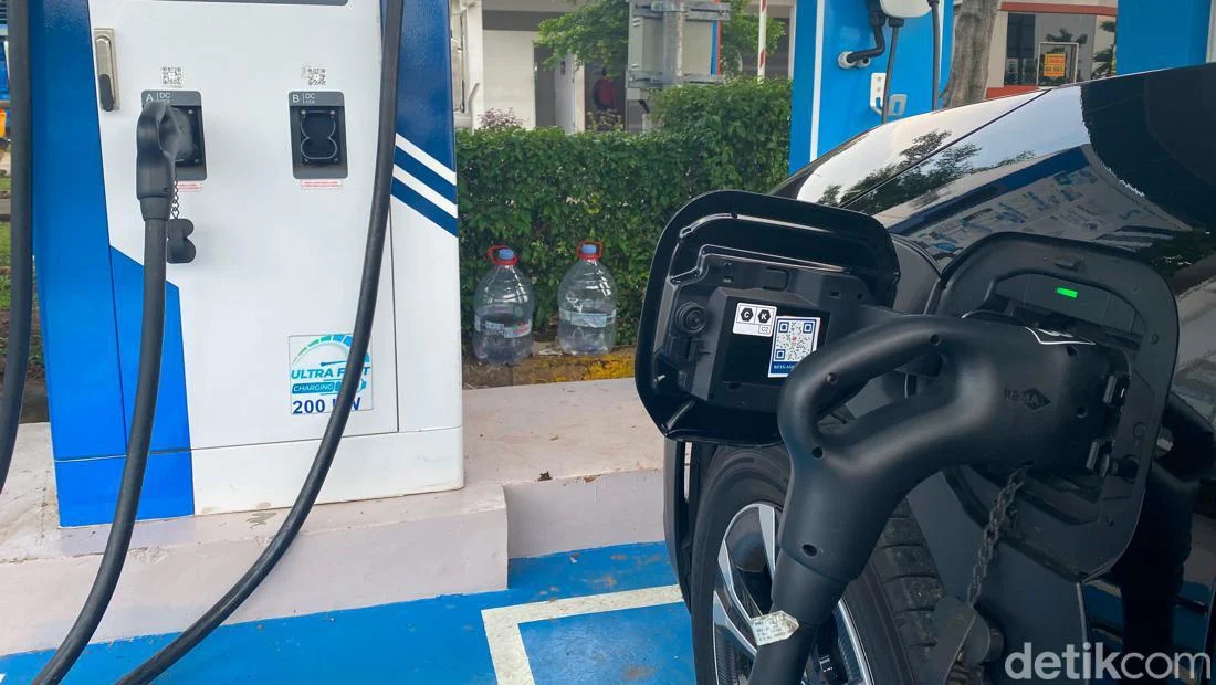 Subsidi Motor dan Mobil Listrik Rp 5 Juta per Unit Segera Cair, Pemerintah Target Kurangi Impor BBM