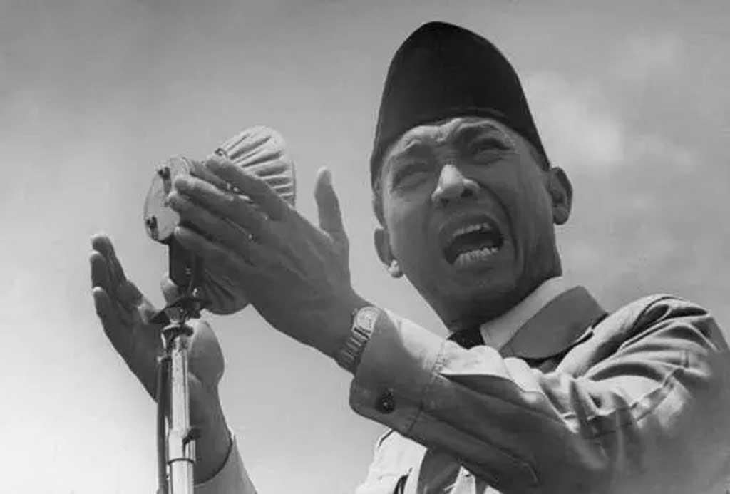 Bung Karno dan Jalan Panjang Menuju Indonesia Merdeka: Dari Surabaya ke Panggung Dunia