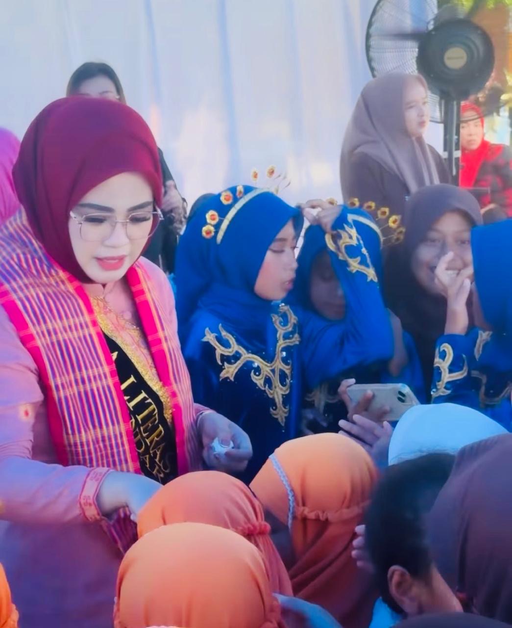 Bunda Literasi dan Dinas Perpustakaan Kendari Luncurkan GEMA MOBASA di SDN 35, Targetkan Budaya Baca dari Keluarga