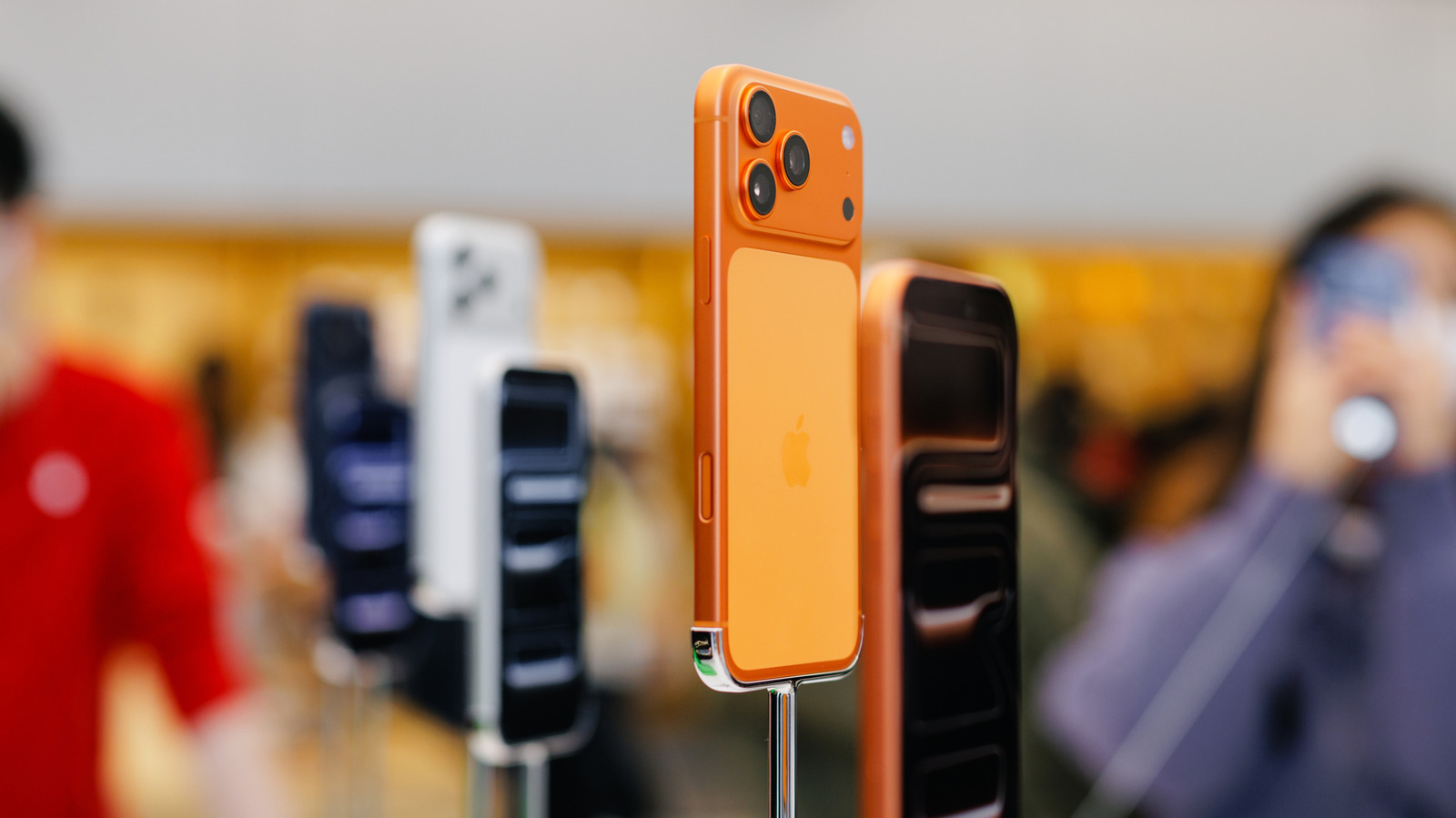 Apple Hentikan Penggunaan Titanium di iPhone Pro Series, Kembali ke Baja Tahan Karat