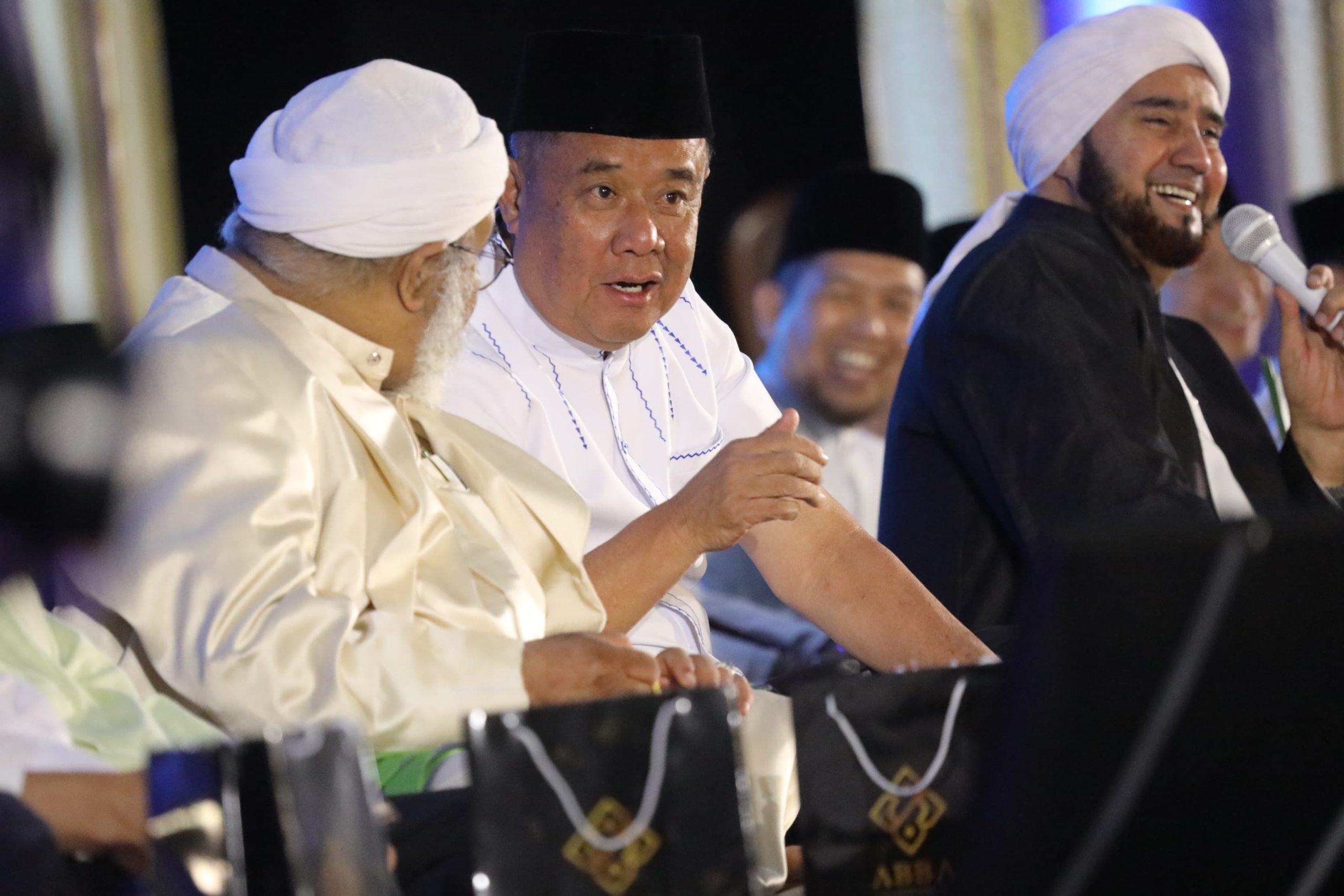 Wagub Sumsel Cik Ujang Buka FESyar Regional Sumatera 2026 di Palembang, Dorong Ekonomi Syariah untuk Generasi Muda