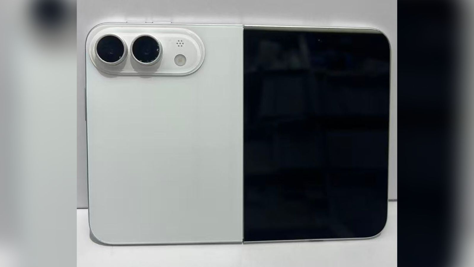 Desain Final iPhone Foldable Terungkap, Hanya Tersedia Warna Putih?