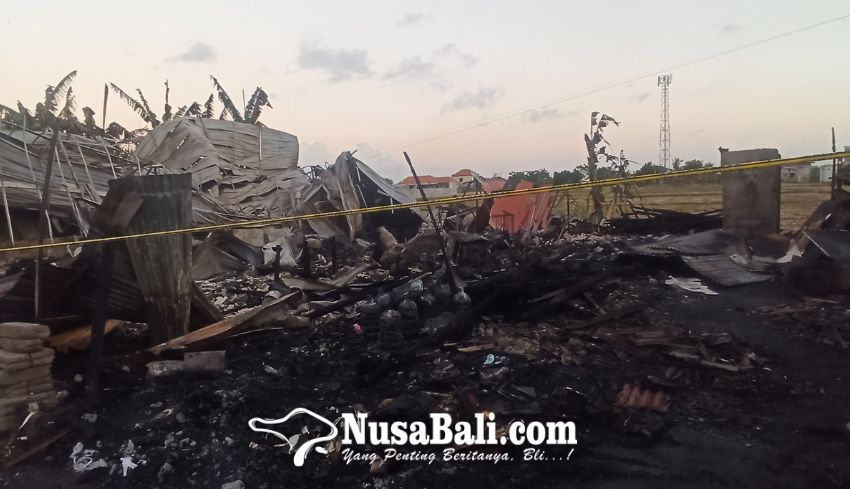 Lupa Matikan Api Usai Goreng Tahu, Kebakaran Hanguskan Tiga Bangunan di Denpasar Selatan
