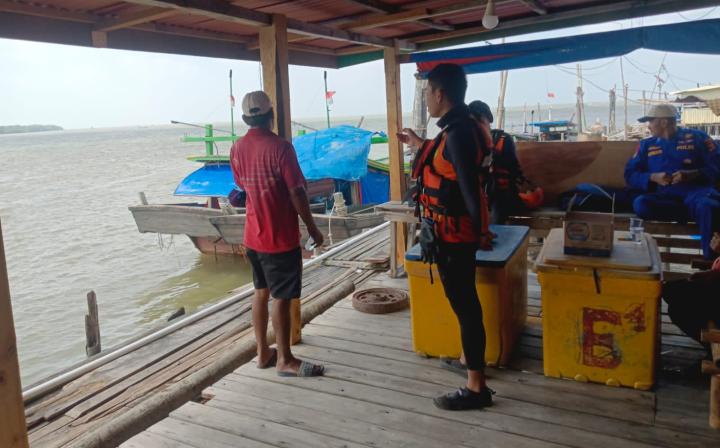 Nahkoda Kapal Nelayan Iwan Hilang Ditabrak Tongkang di Perairan Mesuji, Hari Kedua Pencarian Belah Hasil