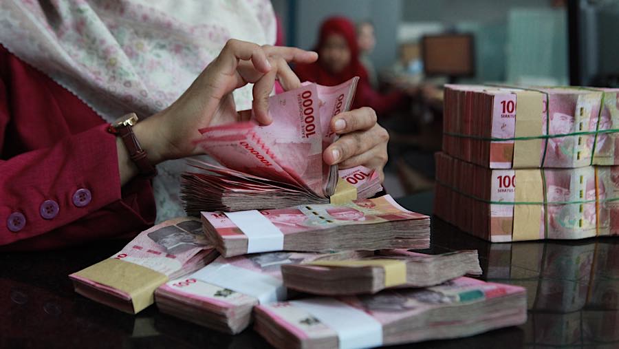 Rupiah Terus Tertekan Dolar AS, Dibuka di Rp18.105/US$ pada Awal Pekan