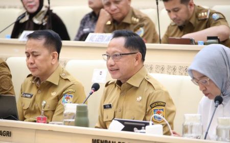 Mendagri Larang Pemda PHK PPPK dan Honorer, Dorong Optimalisasi PAD Penuhi Batas Belanja Pegawai