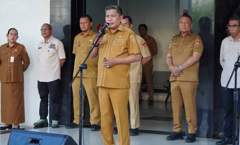 Wali Kota Ambon Ancam Blacklist Pihak Ketiga “Nakal” jika ASN Gagal Jaga Opini WTP Tahun 2025