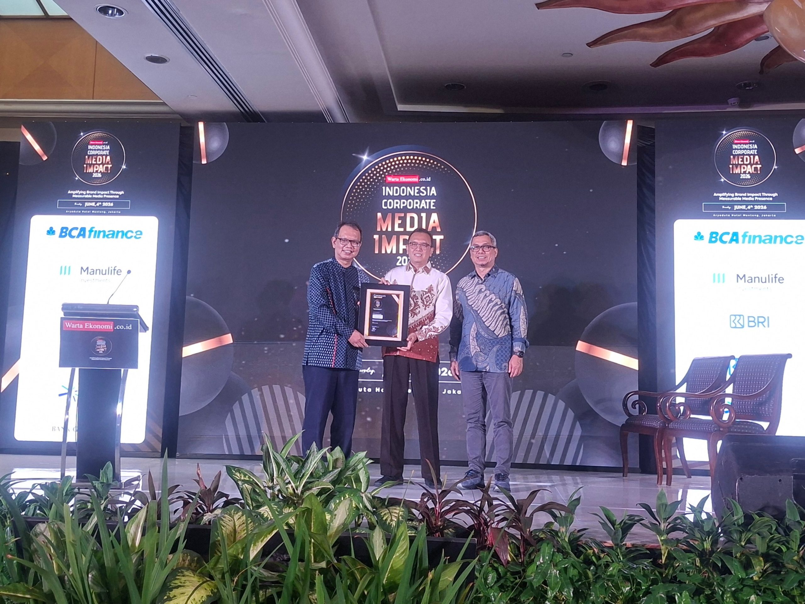 Bio Farma Borong Dua Penghargaan Nasional 2026: Media Terbaik hingga CSR Berdampak