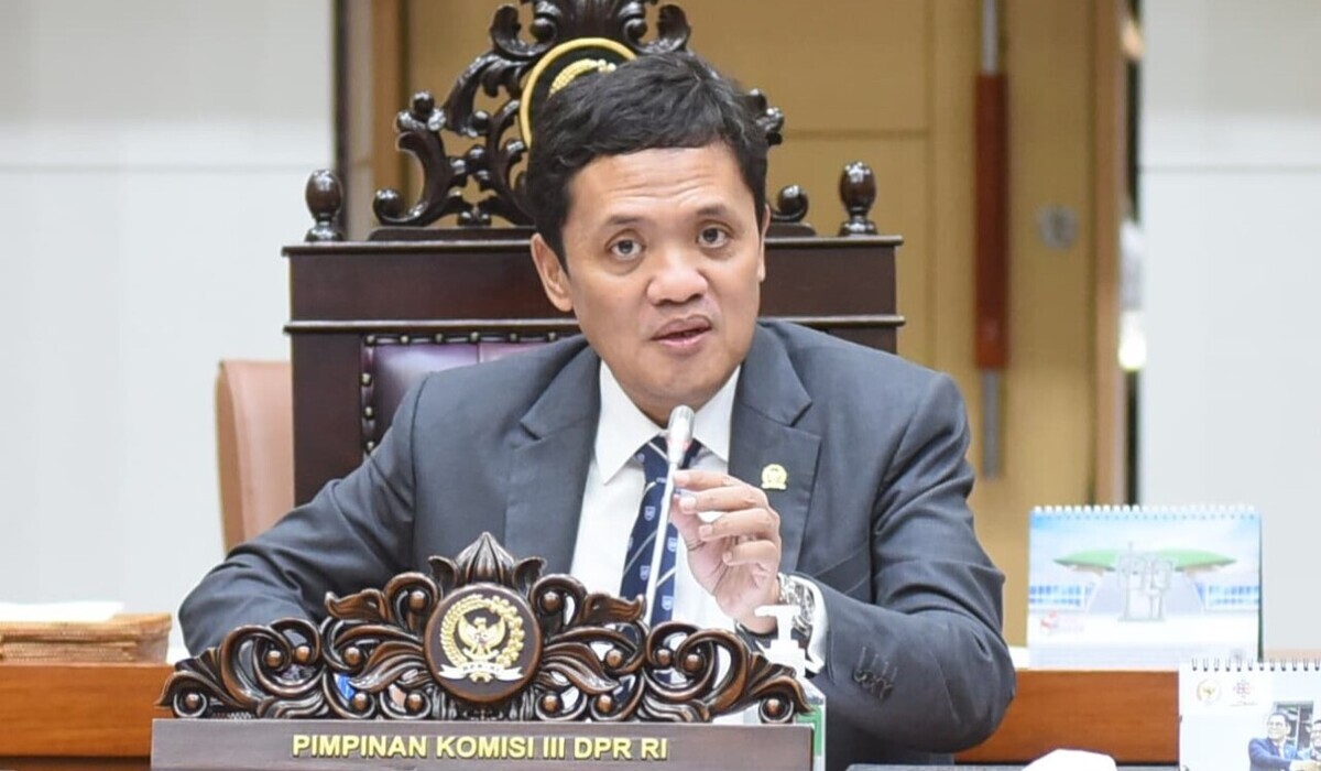 DPR Sahkan RUU Polri, Habiburokhman Klaim Partisipasi Publik Dimaksimalkan