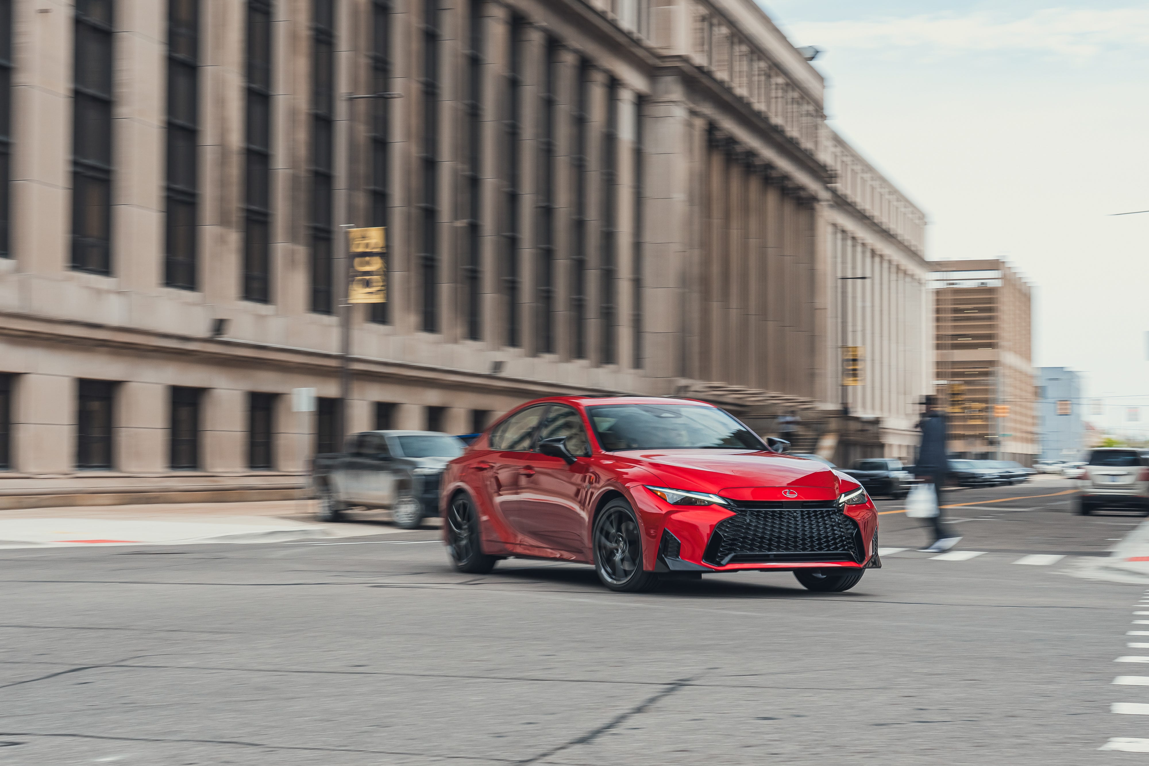Lexus IS350 2026 Diuji: V6 Naturally Aspirated Terakhir yang Masih Layak Dipertahankan