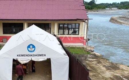 Pascabanjir di Aceh Barat, Belasan Murid SDN Alue Lhok Masih Belajar di Tenda Darurat hingga Juni 2026