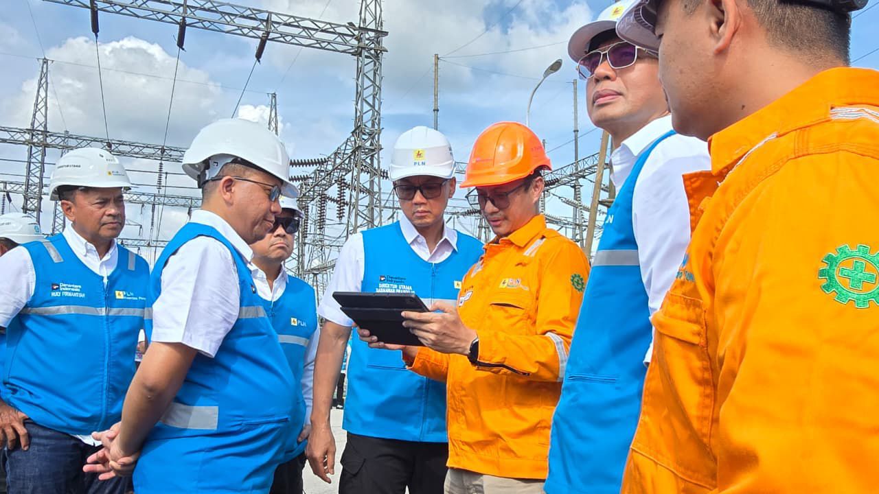Bukan Sekadar Nyalain Lampu: Ini 5 Fungsi Kritis PLN yang Menopang Ekonomi dari Kota hingga Pelosok Negeri