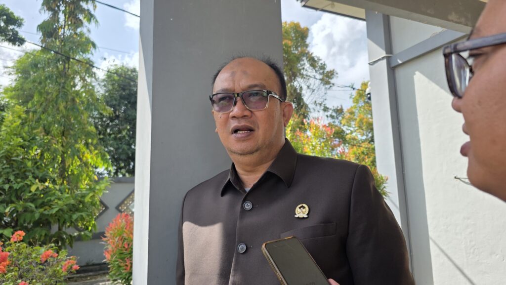 DPRD Bontang Desak Perbaikan Jalan Longsor di Bonles, Akses ke Kantor Pemerintah Terhambat