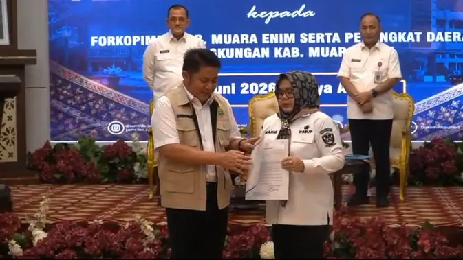 Sumarni Resmi Jabat Plt Bupati Muara Enim Usai Edison Tersangka Korupsi