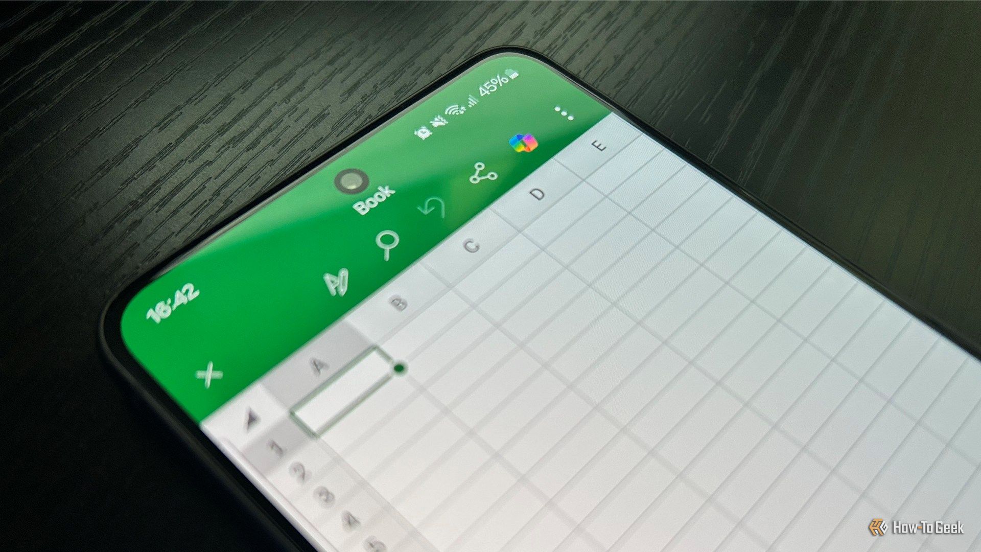 Excel Mobile Kini Punya Cards View, Ubah Tampilan Spreadsheet Jadi Kartu Vertikal yang Lebih Ramah Jempol