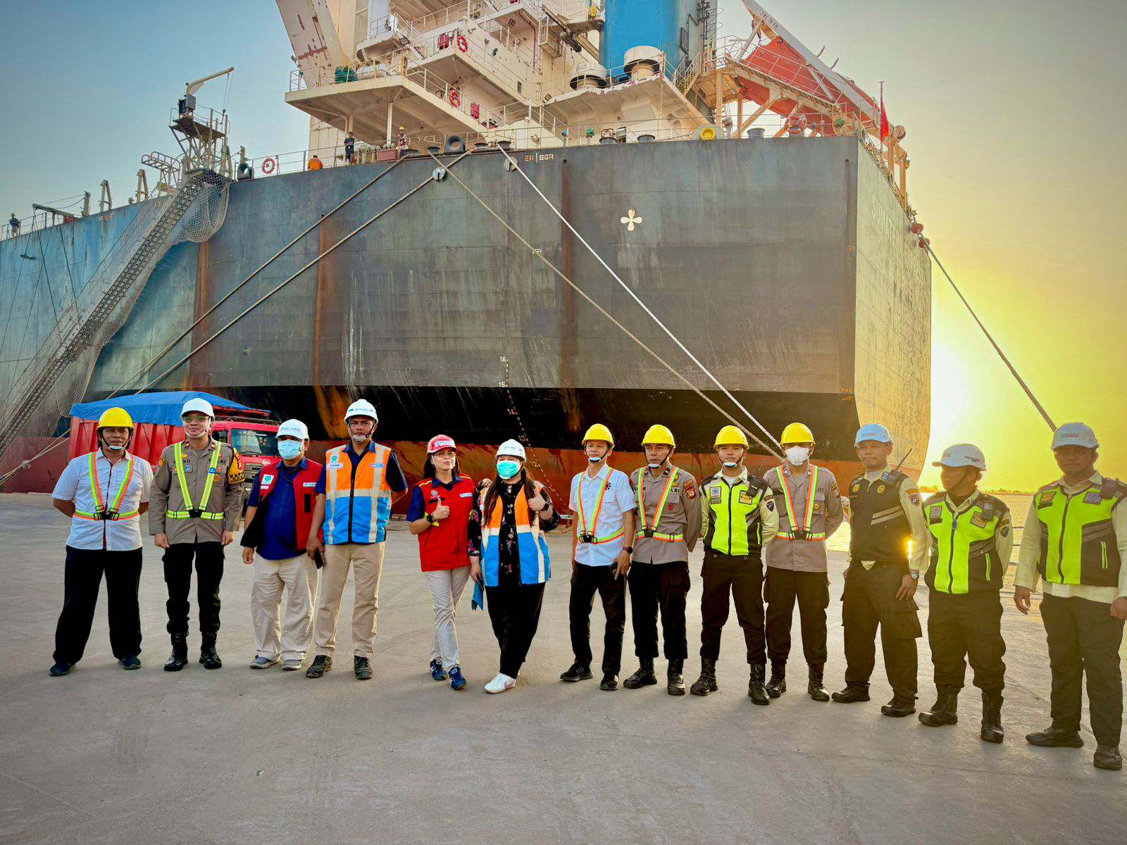 Demi Tekan Kecelakaan Kerja, Pelindo Regional 4 Makassar dan Polsek Kawasan Gelar Inspeksi Dadakan