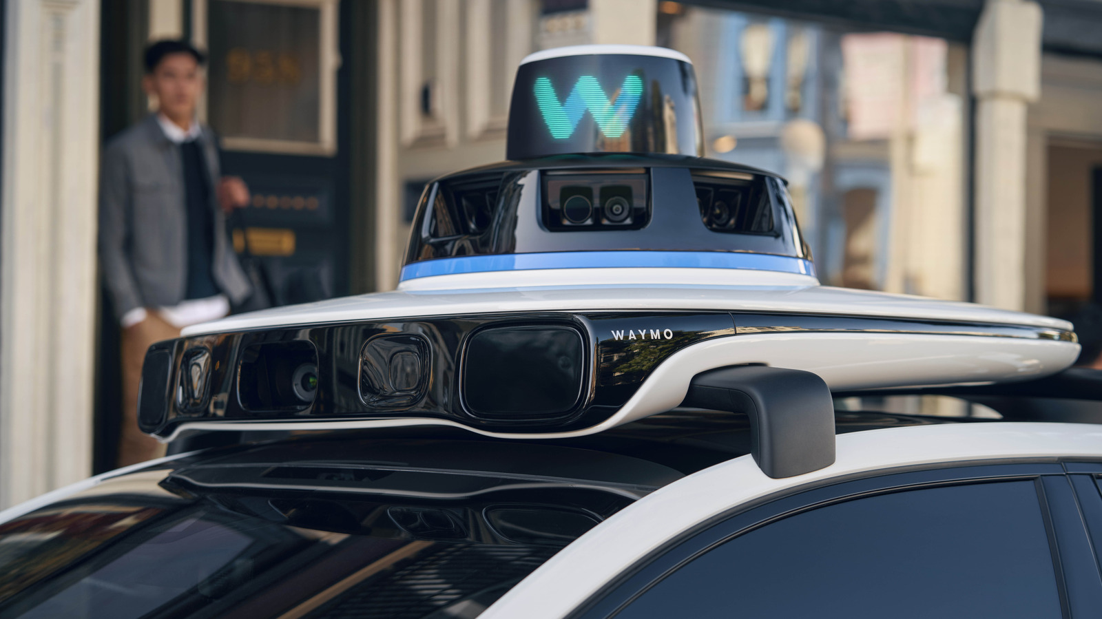 Waymo Ciptakan Pengemudi Virtual Bernama ReD untuk Latih Robotaxi Hindari Kecelakaan