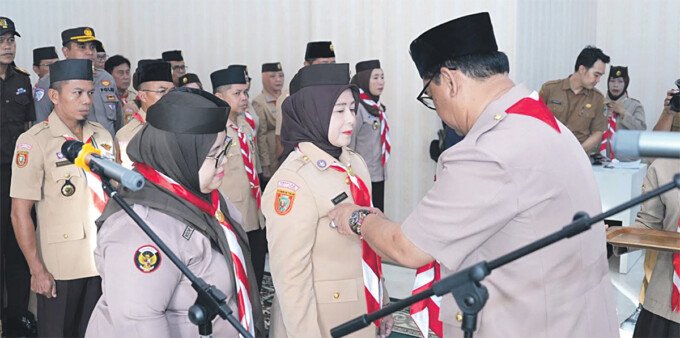 Bupati Barito Utara Lantik Maya Savitri sebagai Ketua Kwarcab Pramuka, Targetkan Jadi Terbaik se-Kalteng