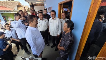 Kemenimipas Bedah Lima Rumah Warga Sukabumi, Atap Bocor Kini Terselesaikan