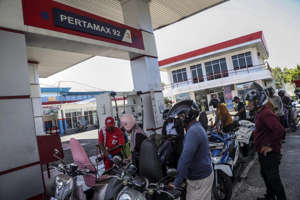 Daya Beli Kelas Menengah Terjepit Kenaikan Pertamax dan Bunga Kredit, 9,5 Juta Orang Turun Kasta dalam 5 Tahun