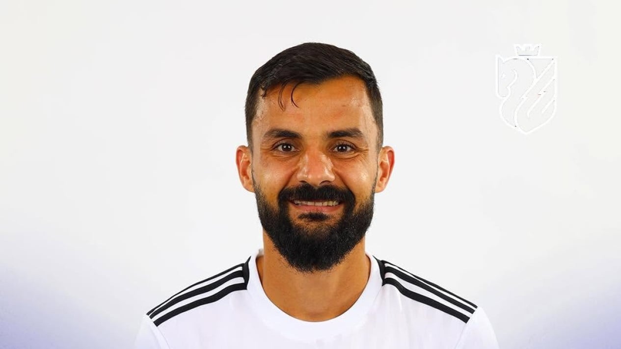 Persib Bandung Masuk Daftar Peminat Enrico Papa, Gelandang Albania Berebut dengan Buriram dan Selangor