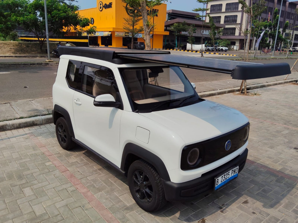 Solarky Sun V Siap Meluncur, Mobil Listrik Rp150 Jutaan dengan Panel Surya di Atap