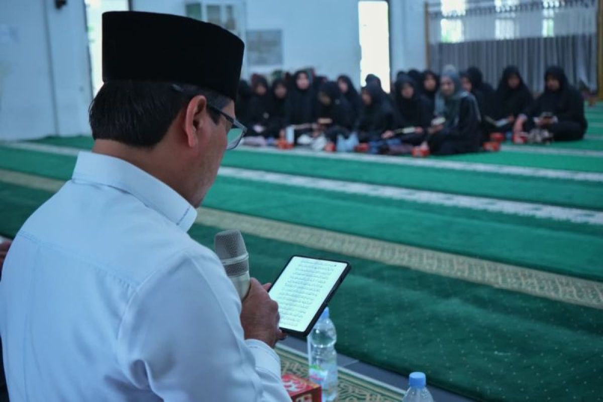 UIN Ar-Raniry Banda Aceh Resmikan Pusat Tahfiz Baru, Rektor Uji Langsung Hafalan Mahasiswa di Masjid Kampus