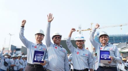 Hutama Karya Tembus 10 Juta Jam Kerja Aman di Proyek MRT Jakarta Fase 2, Topping Off Gedung DJKN Tuntas