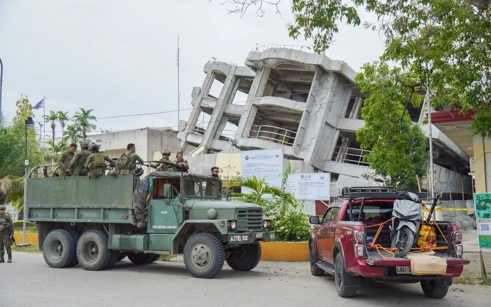 Gempa 7,8 Guncang Mindanao, 55 Tewas dan 31 Masih Hilang di Filipina