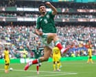 Raúl Jiménez dan Tiga Kartu Merah Warnai Kemenangan Perdana Meksiko atas Afrika Selatan di Piala Dunia