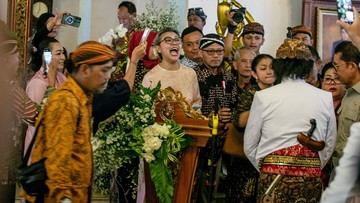 Dua Kubu Keraton Solo Gelar Kirab 1 Suro Bersamaan, Wali Kota Respati Diminta Mediasi