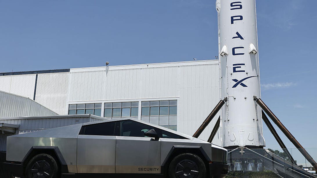 SpaceX IPO Hari Ini: Konglomerat Roket, Starlink, dan xAI Mulai Diperdagangkan dengan Valuasi Rp 28.000 Triliun