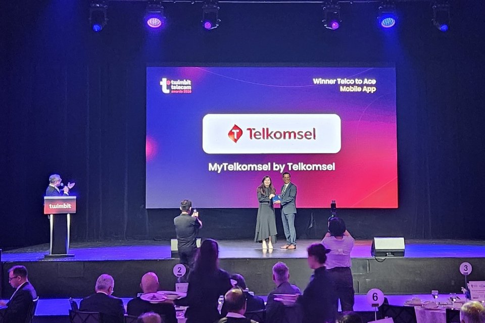 Bawa Pulang Dua Penghargaan dari Singapura, Telkomsel Buktikan Kekuatan Merek dan Aplikasi Digital