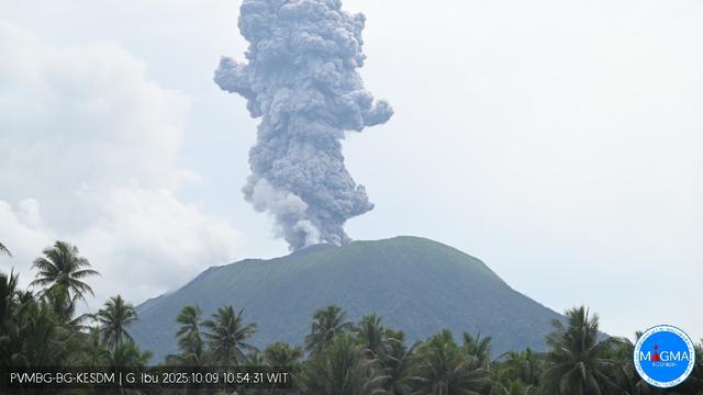 Gunung Ibu di Halmahera Barat Kembali Erupsi, PVMBG Catat 39 Kali Letusan dalam Sepekan