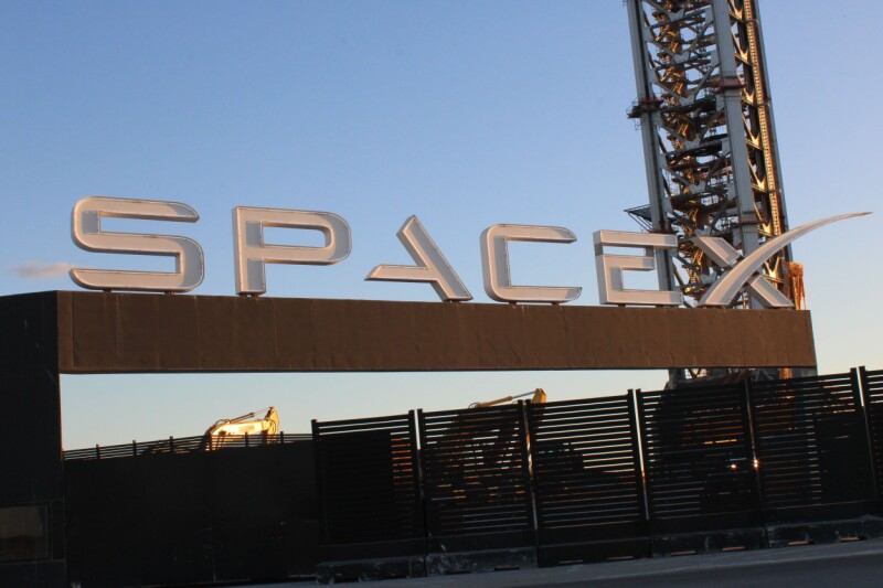 IPO SpaceX Raup Dana Rp 1.200 Triliun, Elon Musk Bersiap Jadi Triliuner Pertama Dunia
