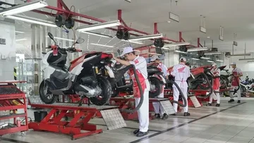 Rupiah Loyo, AHASS Naikkan Harga Suku Cadang dan Biaya Servis Motor Honda Hingga 15 Persen