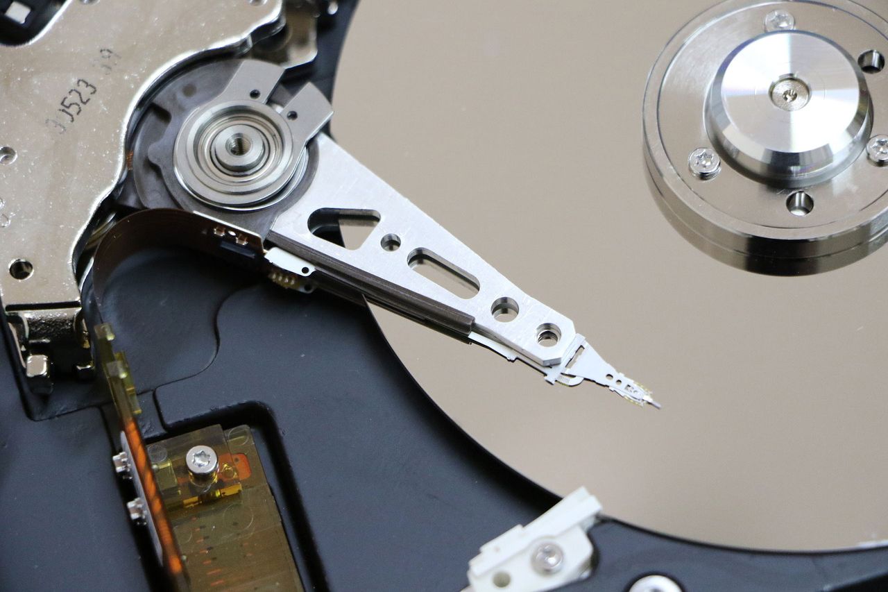 Insinyur Temukan Teriakan Bisa Memperlambat Kerja Hard Disk Data Center 17 Tahun Lalu